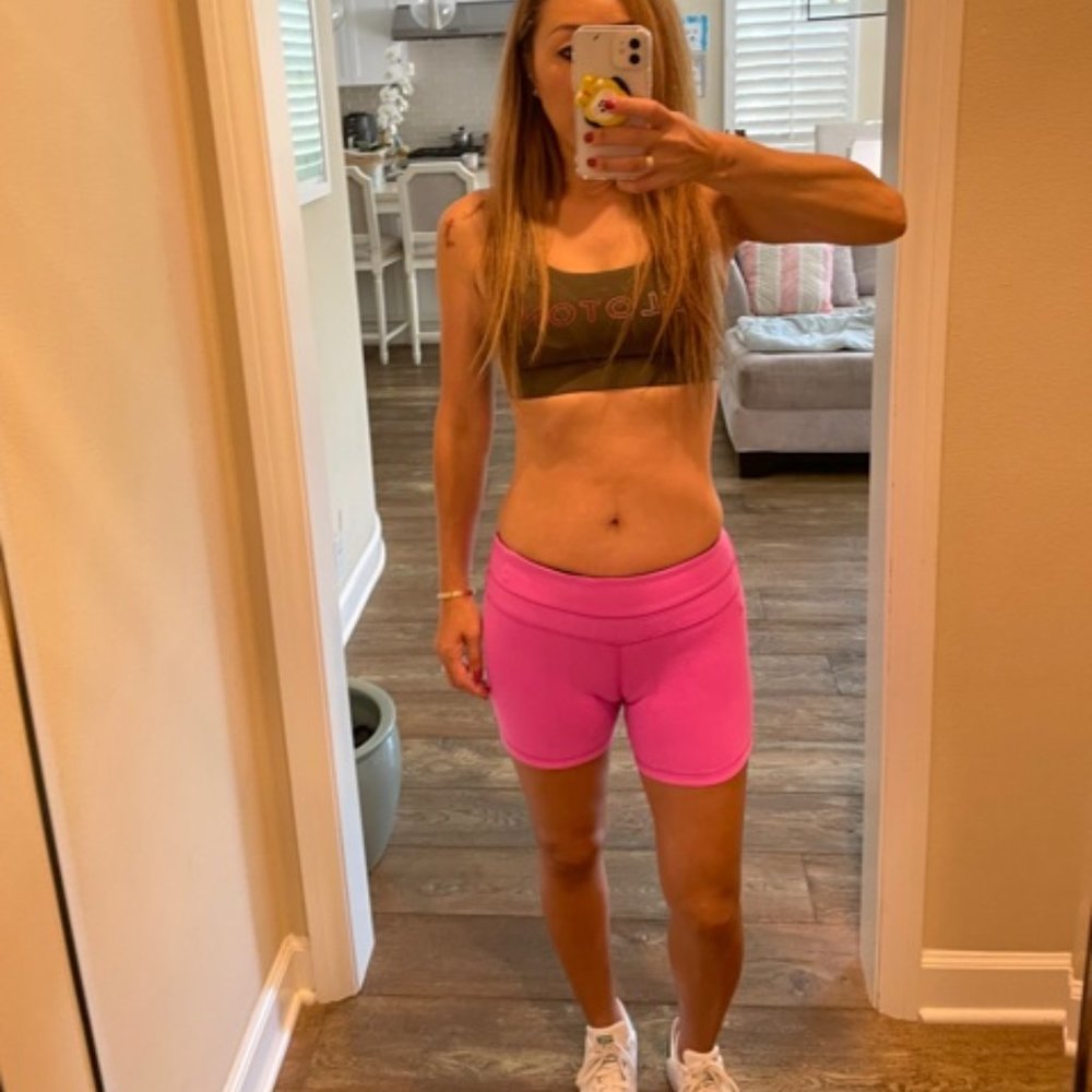 Lululemon biker shorts, size small